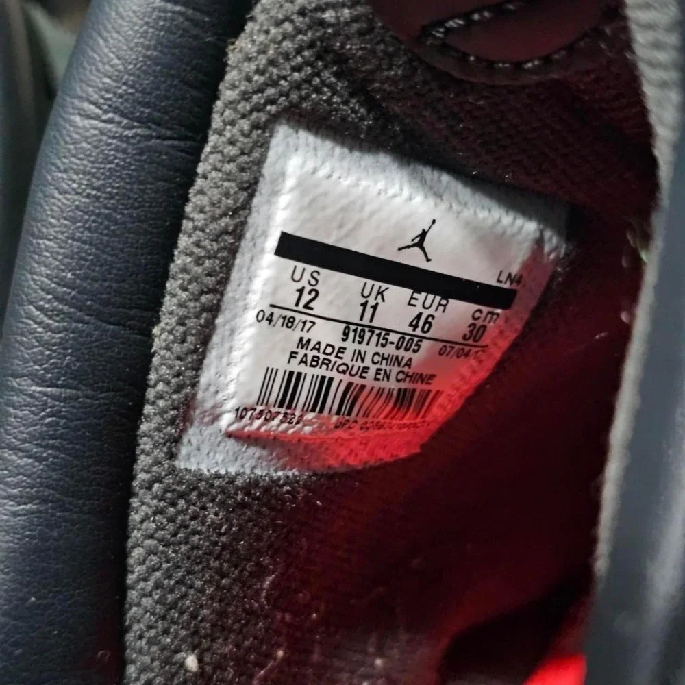 Nike Jordan Luxe Casual Sneaker‎